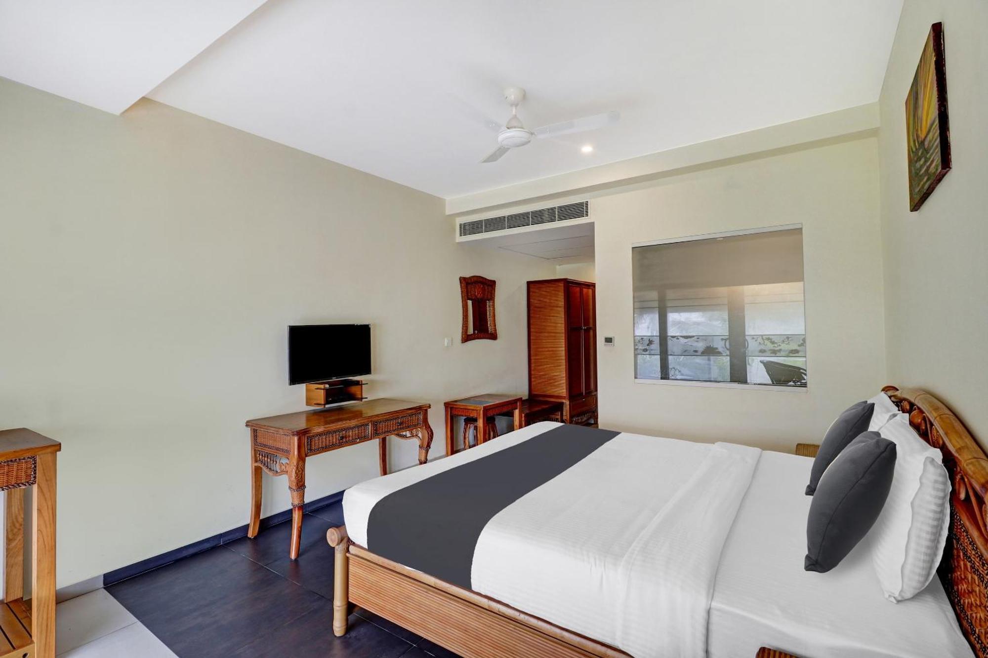 Townhouse Oak Edassery'S Sealine Villa Stay Kochi Exterior photo