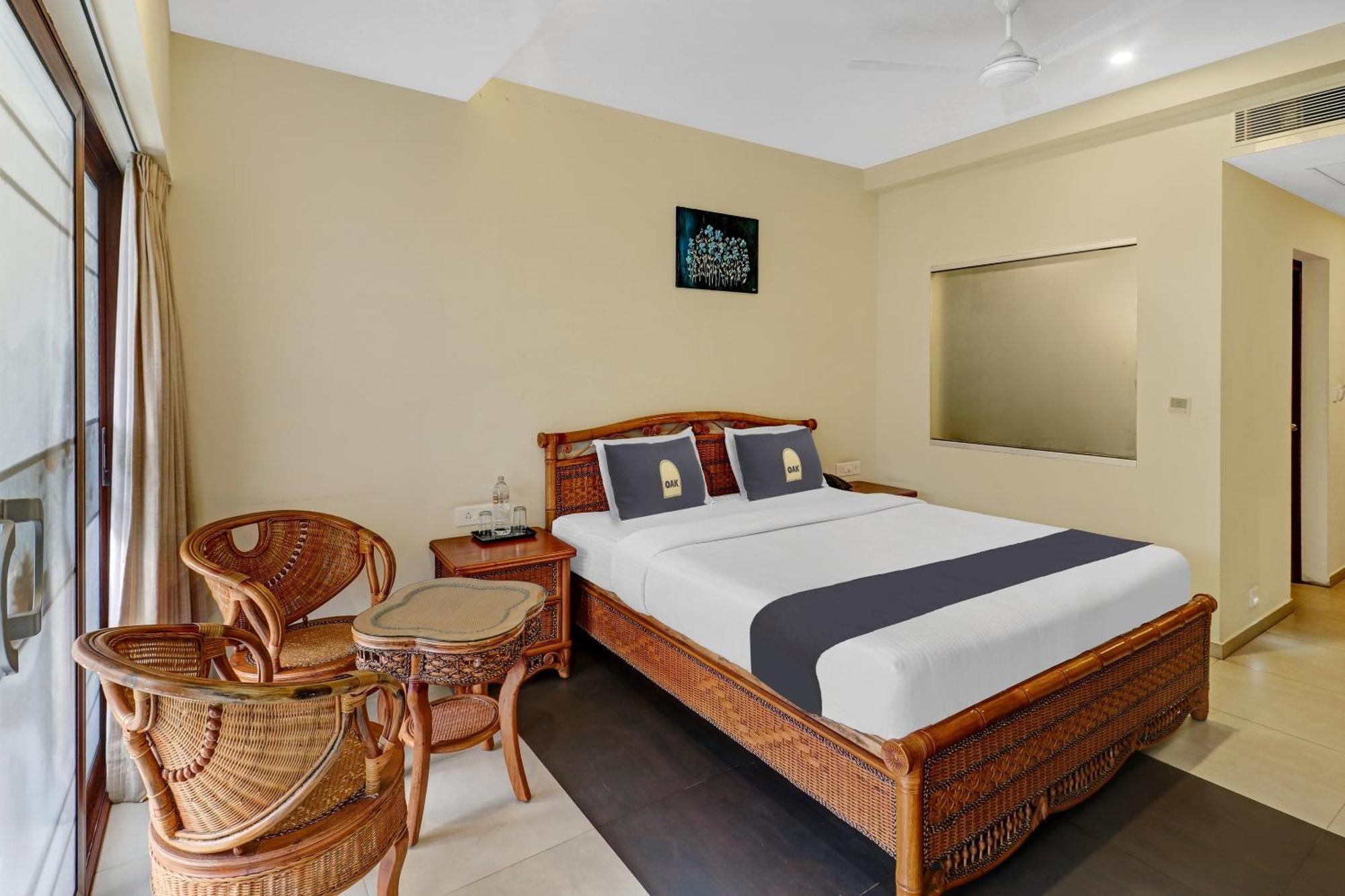 Townhouse Oak Edassery'S Sealine Villa Stay Kochi Exterior photo
