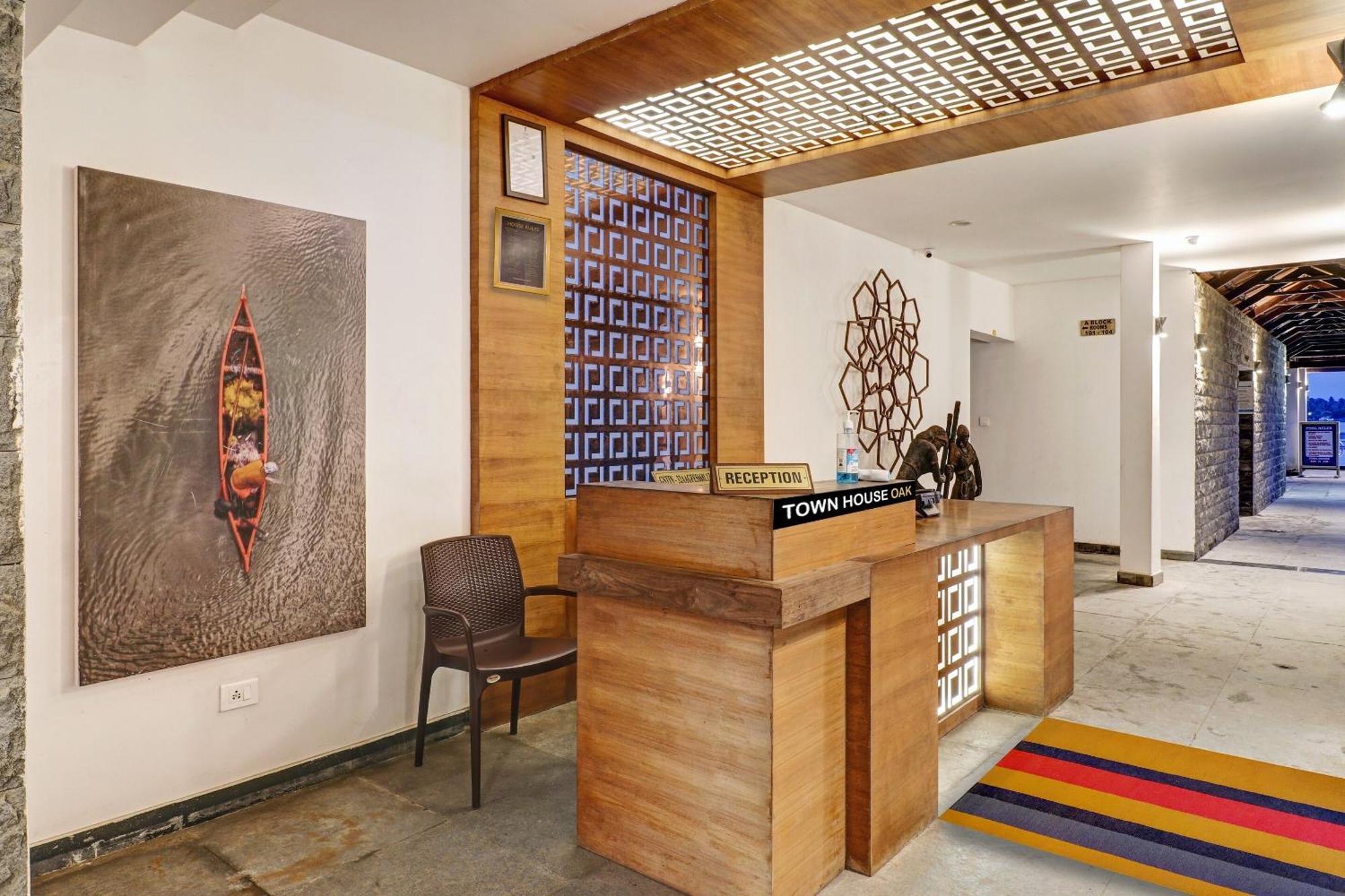 Townhouse Oak Edassery'S Sealine Villa Stay Kochi Exterior photo