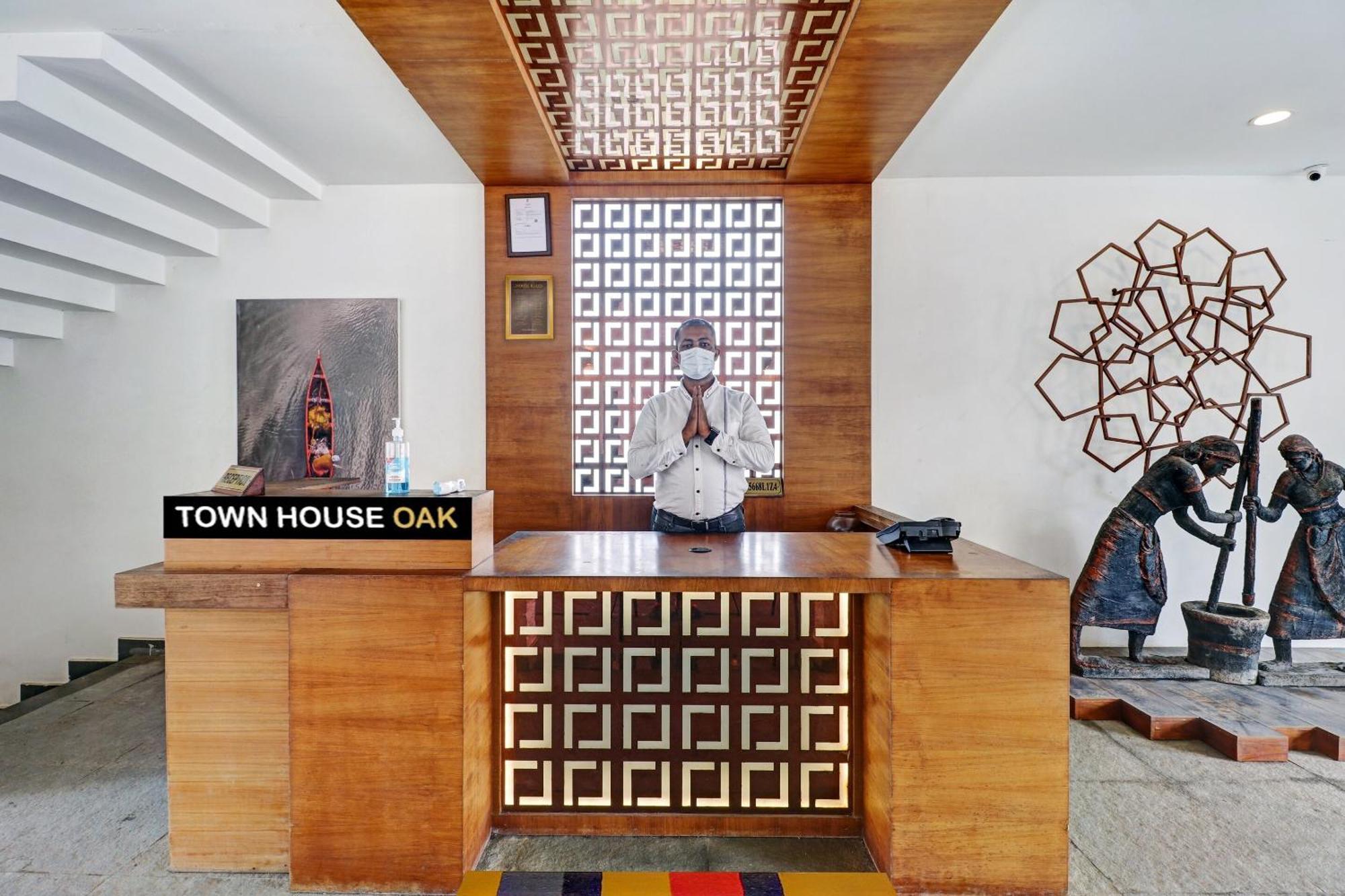 Townhouse Oak Edassery'S Sealine Villa Stay Kochi Exterior photo