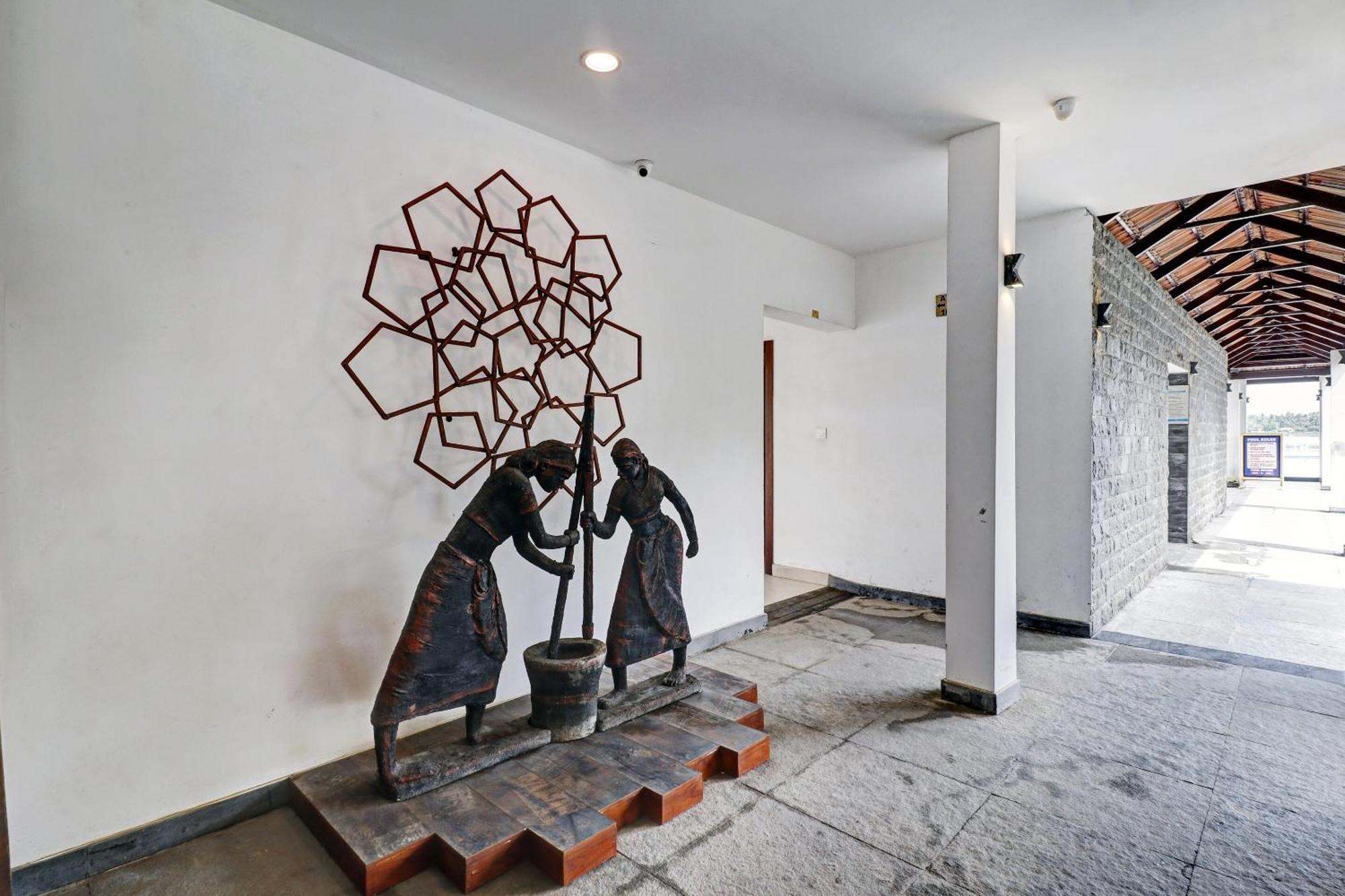 Townhouse Oak Edassery'S Sealine Villa Stay Kochi Exterior photo